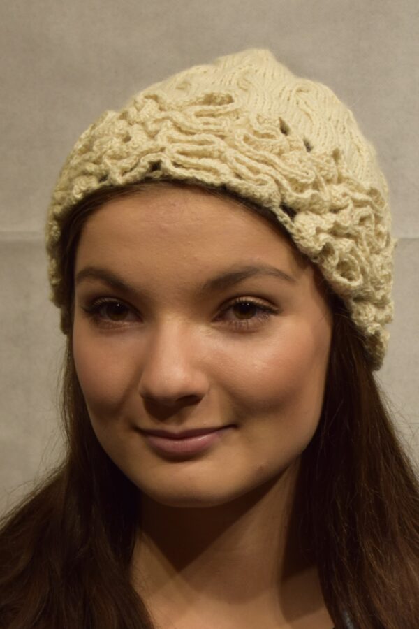 Coral Hat- Designer Evelyn Monteza presents a chic women’s hat. Coming from Peru where she has caught the world’s attention with her unique fashion designs. - Image 8