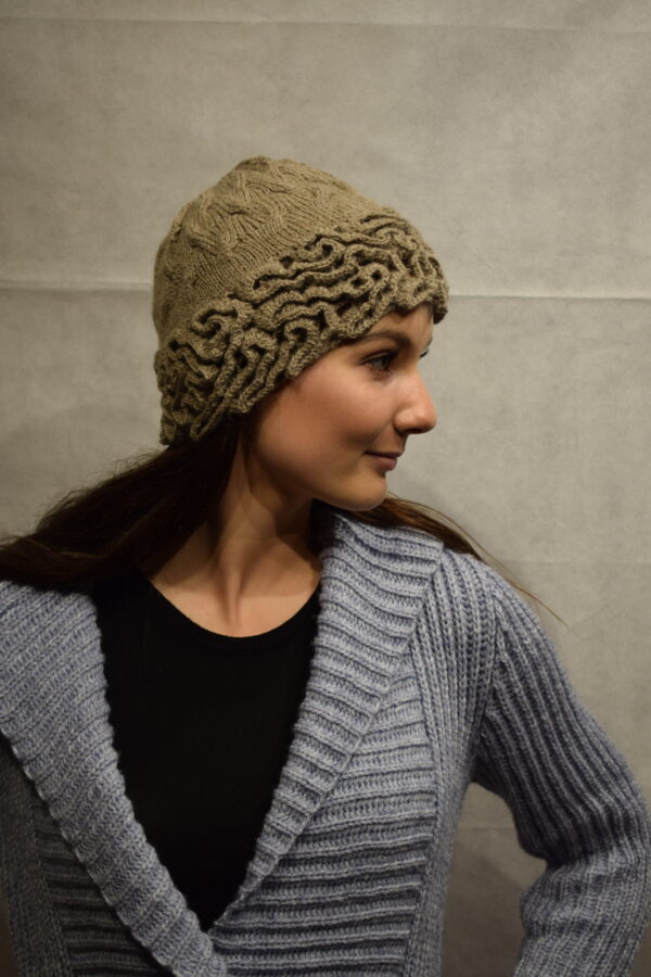 Coral Hat- Designer Evelyn Monteza presents a chic women’s hat. Coming from Peru where she has caught the world’s attention with her unique fashion designs. - Image 7