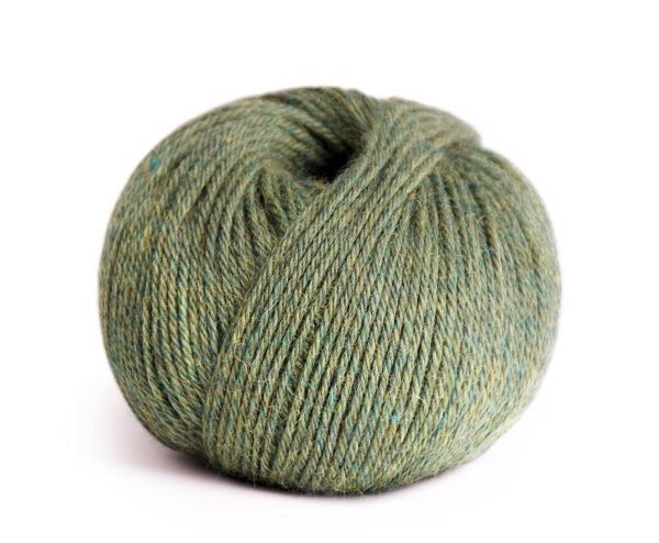 m2327 Yellowy green
